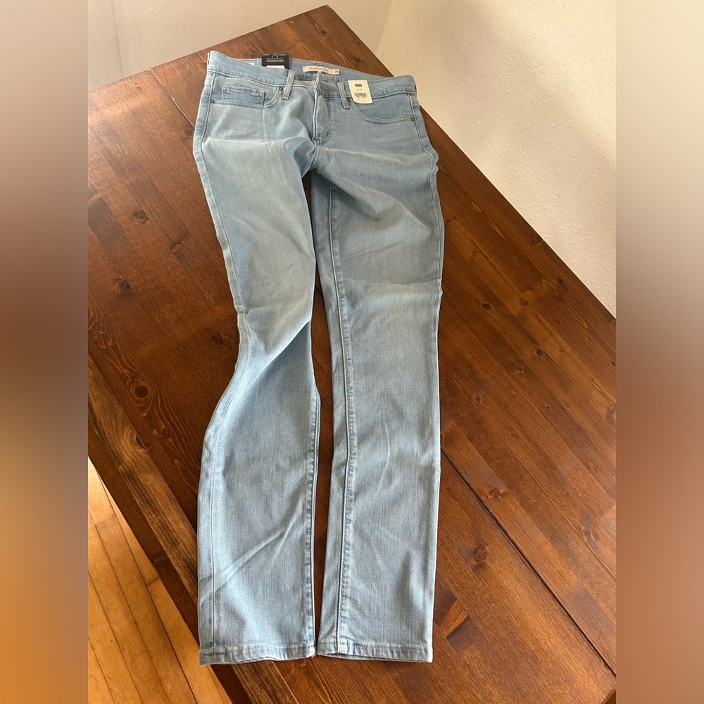 Levi’s skinny shaping jeans